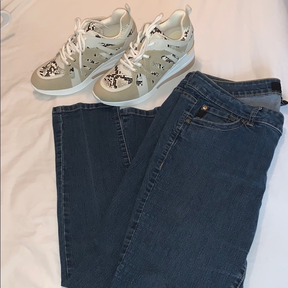 Torrid 16S Medium Wash Skinny Jeans